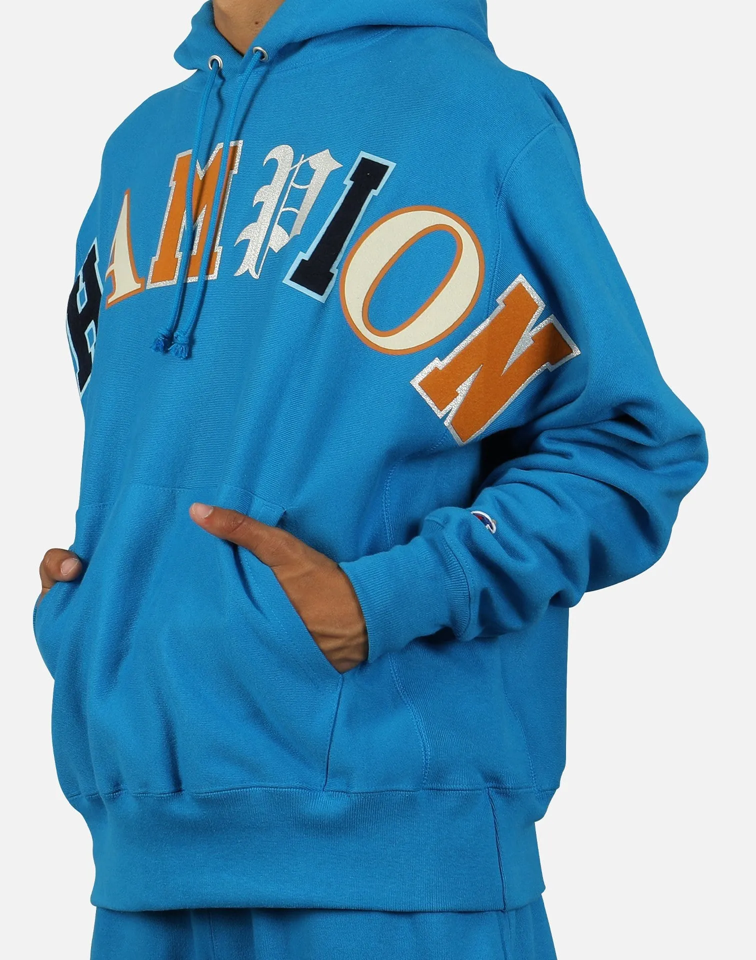 Champion REVERSE WEAVE OLD ENGLISH PULLOVER HOODIE